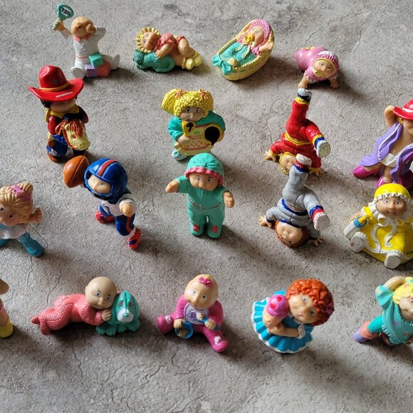 (SOLD) Vintage 1984 Cabbage Patch Kids PVC Figures - Picture 1 of 5